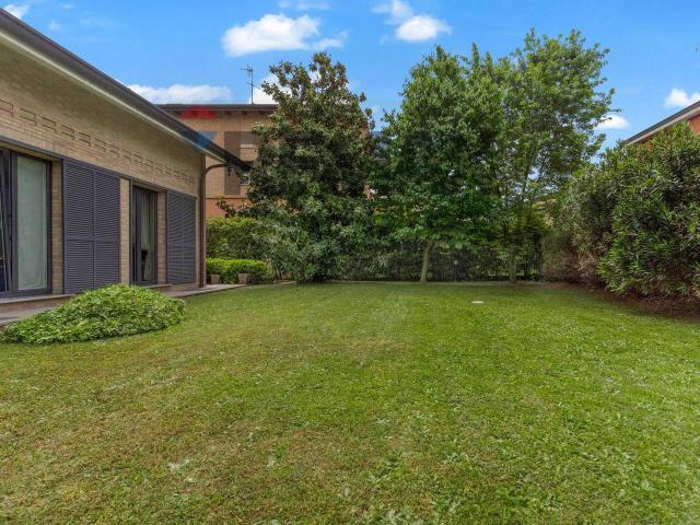 Villa Indipendente in vendita a Zona Omogenea Milano Nord, Paderno Dugnano