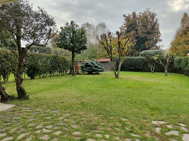 Villa Indipendente in vendita a Zona Omogenea Milano Nord, Paderno Dugnano