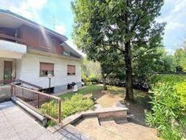 Villa Indipendente in vendita a Zona Omogenea Milano Nord, Paderno Dugnano