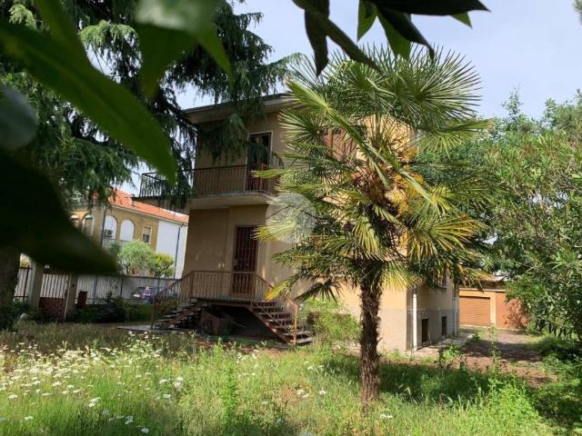 Villa Indipendente in vendita a Zona Omogenea Milano Nord, Paderno Dugnano