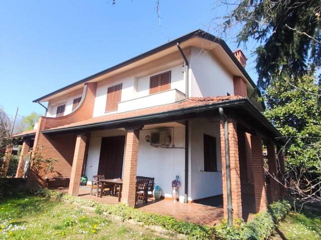 Villa Indipendente in vendita a Zona Omogenea Milano Nord, Paderno Dugnano