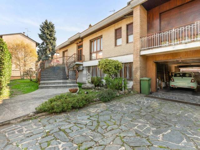 Villa Indipendente in vendita a Zona Omogenea Milano Nord, Paderno Dugnano