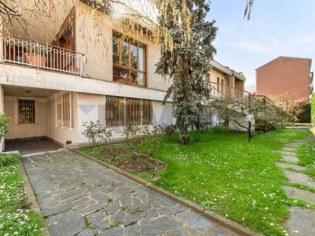 Villa Indipendente in vendita a Zona Omogenea Milano Nord, Paderno Dugnano