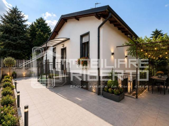 Villa Indipendente in vendita a Zona Omogenea Milano Nord, Paderno Dugnano