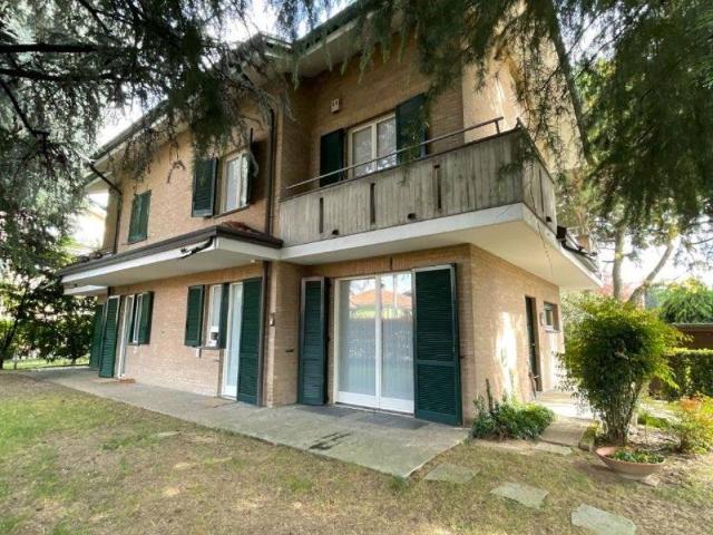 Villa Indipendente in vendita a Zona Omogenea Milano Nord, Paderno Dugnano