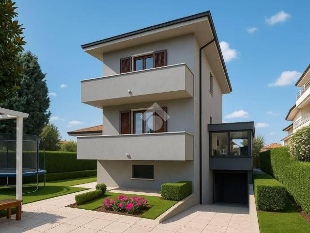 Villa Indipendente in vendita a Zona Omogenea Milano Nord, Paderno Dugnano