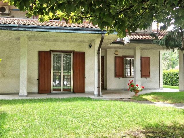 Villa Indipendente in vendita a Zona Omogenea Milano Nord, Paderno Dugnano