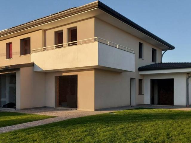 Villa Indipendente in vendita a Padova, Veneto