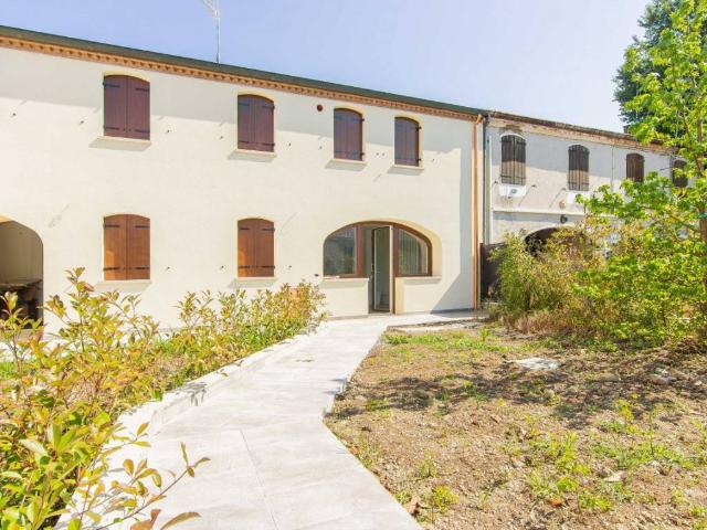 Villa Indipendente in vendita a Padova, Veneto