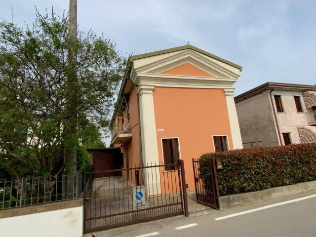 Villa Indipendente in vendita a Altichiero, Padova