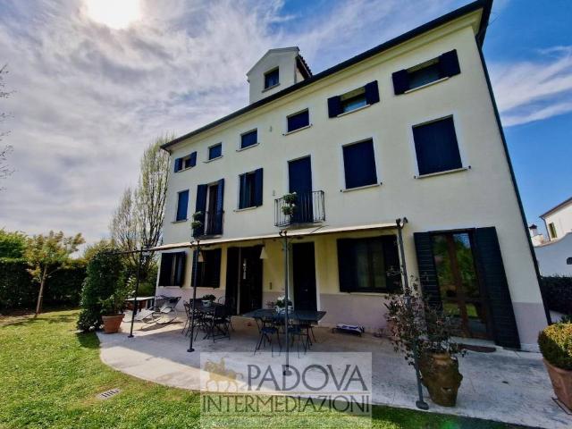 Villa Indipendente in vendita a Paltana, Padova