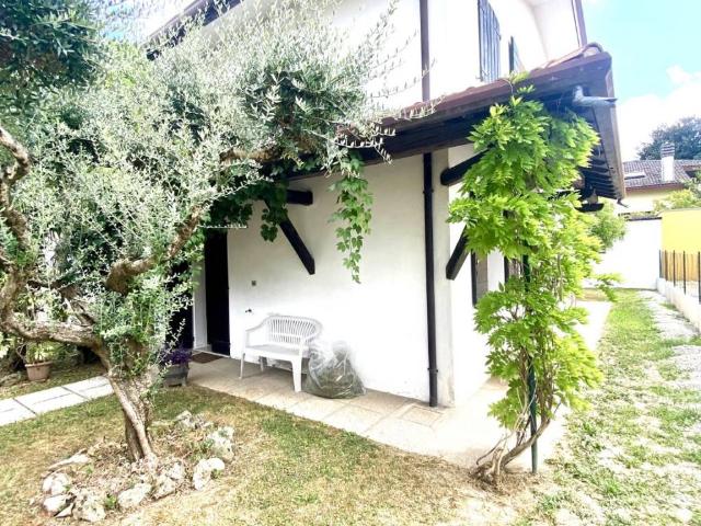 Villa Indipendente in vendita a Padova