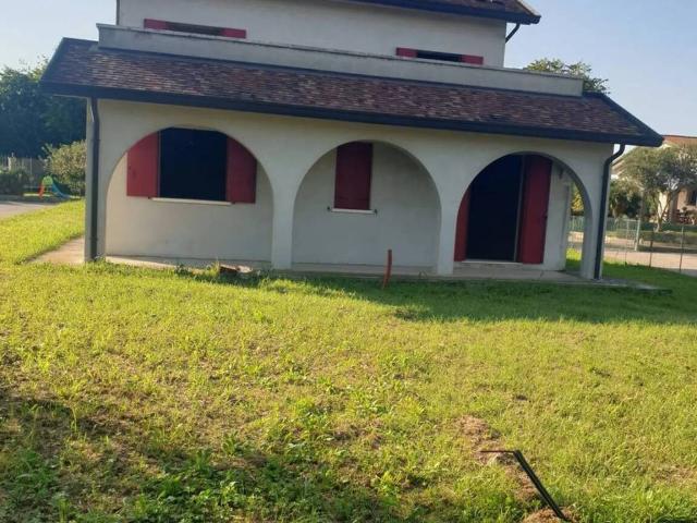 Villa Indipendente in vendita a Padova