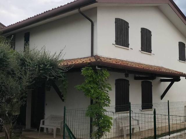 Villa Indipendente in vendita a Padova