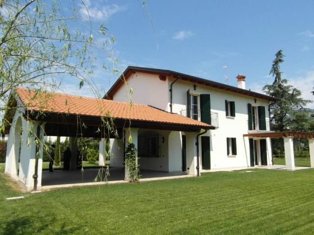 Villa Indipendente in vendita a Padova, Veneto