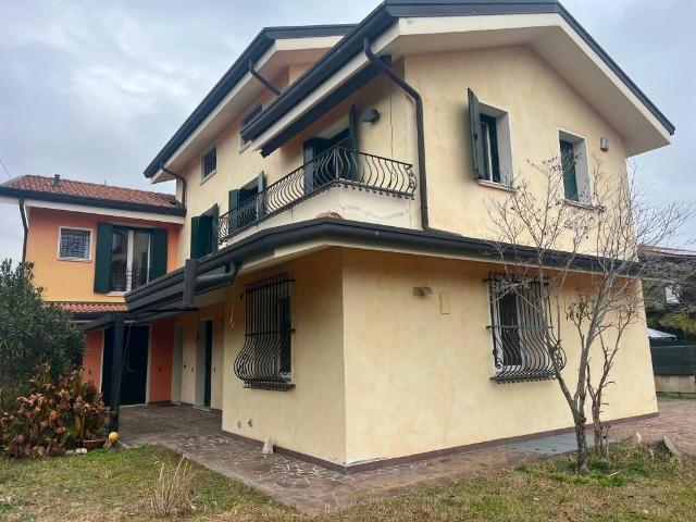 Villa Indipendente in vendita a San Carlo, Padova