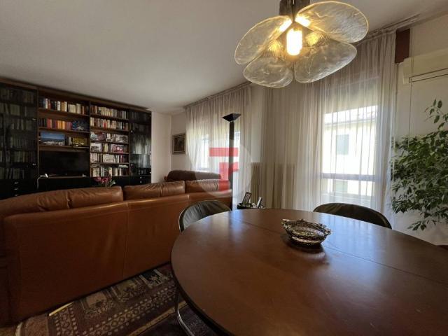 Villa Indipendente in vendita a Padova, Veneto
