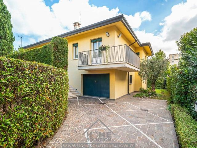Villa Indipendente in vendita a Padova, Veneto