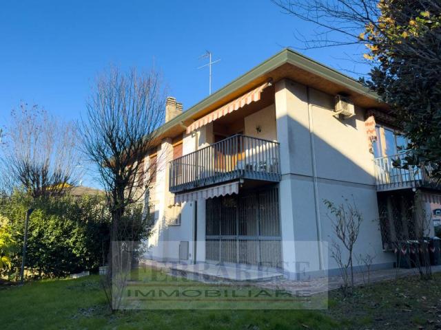 Villa Indipendente in vendita a Ponte di Brenta, Padova