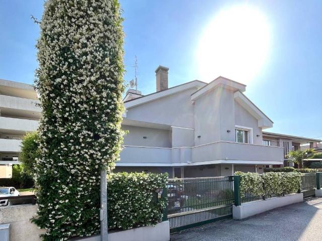 Villa Indipendente in vendita a Voltabarozzo, Padova