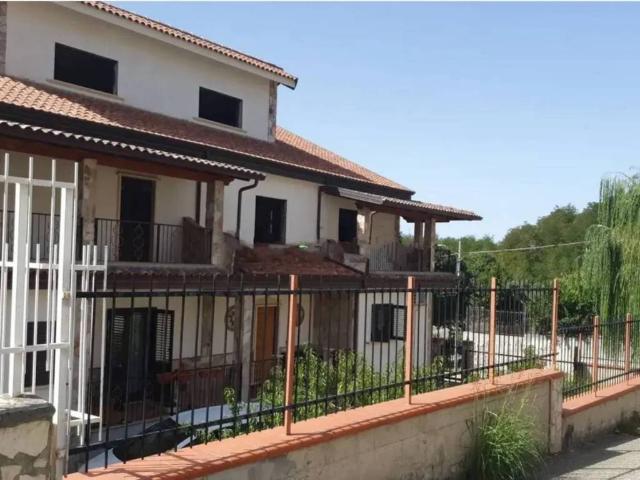 Villa Indipendente in vendita a Calabria, Cosenza