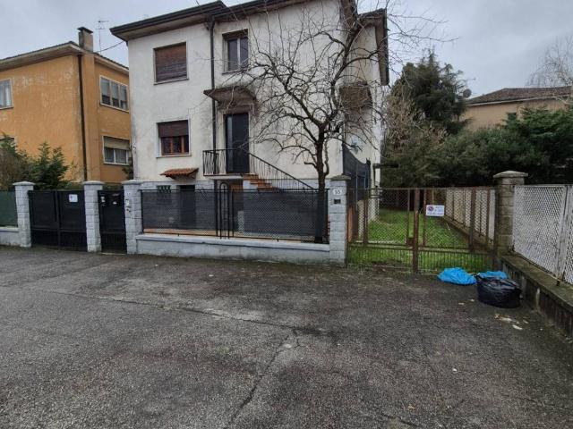 Villa Indipendente in vendita a Padova, Veneto