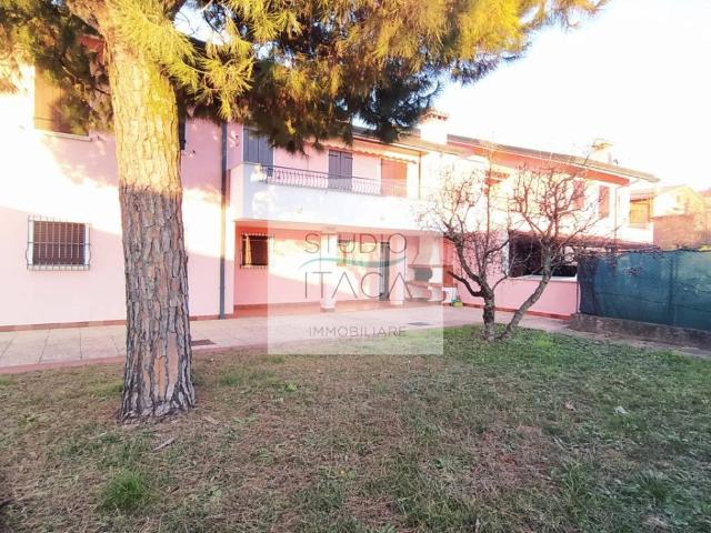 Villa Indipendente in vendita a Paltana, Padova