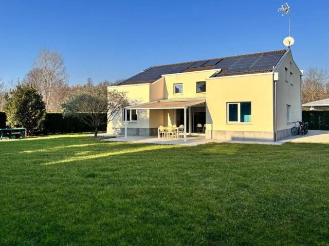 Villa Indipendente in vendita a Mortise, Padova