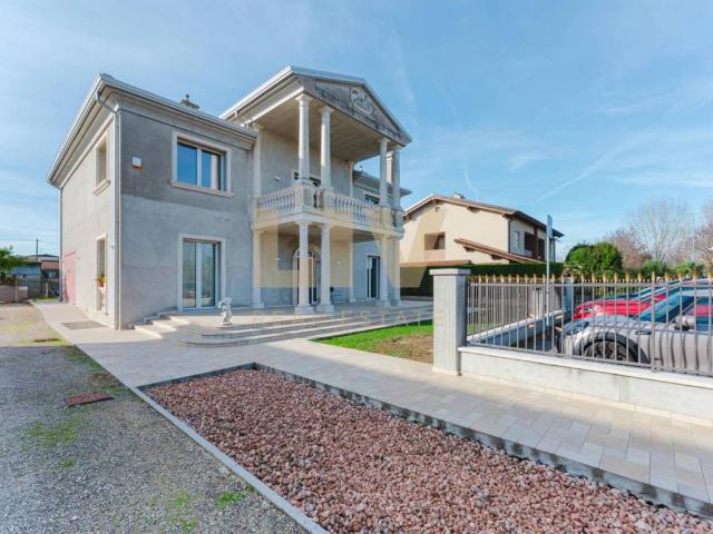 Villa Indipendente in vendita a Voltabarozzo, Padova