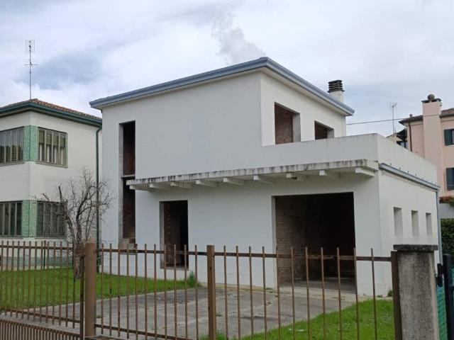 Villa Indipendente in vendita a Ponte di Brenta, Padova