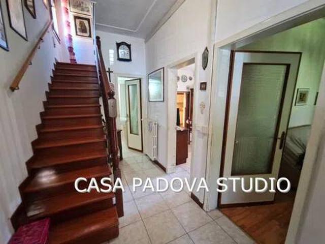 Villa Indipendente in vendita a Camin, Padova
