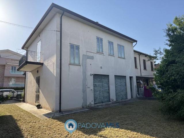 Villa Indipendente in vendita a Padova, Veneto