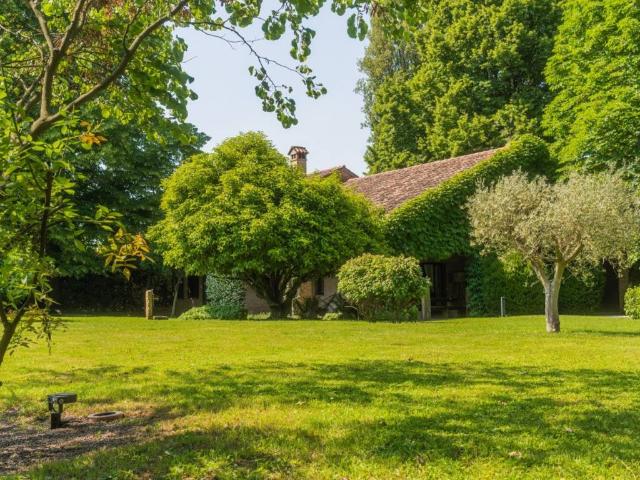 Villa Indipendente in vendita a Cave, Padova