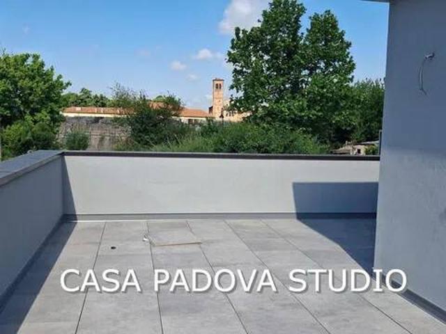 Villa Indipendente in vendita a Stanga, Padova
