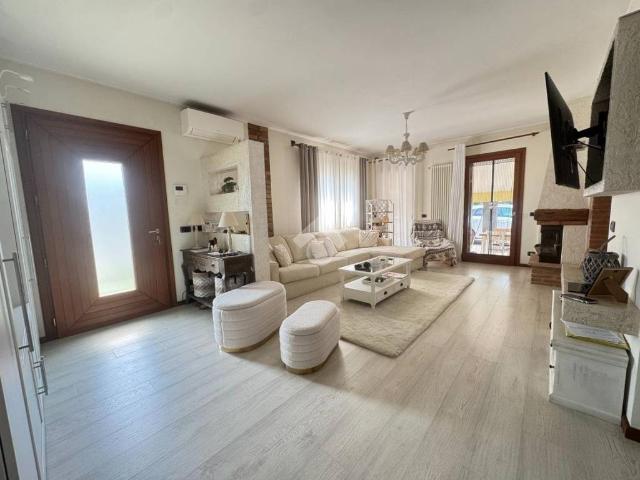Villa Indipendente in vendita a Sacro Cuore, Padova