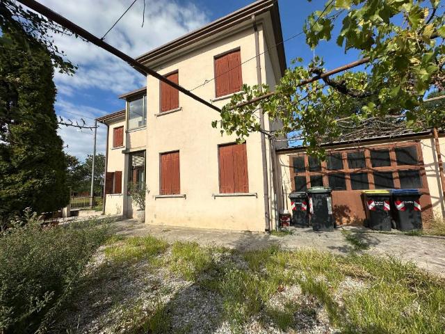 Villa Indipendente in vendita a Altichiero, Padova