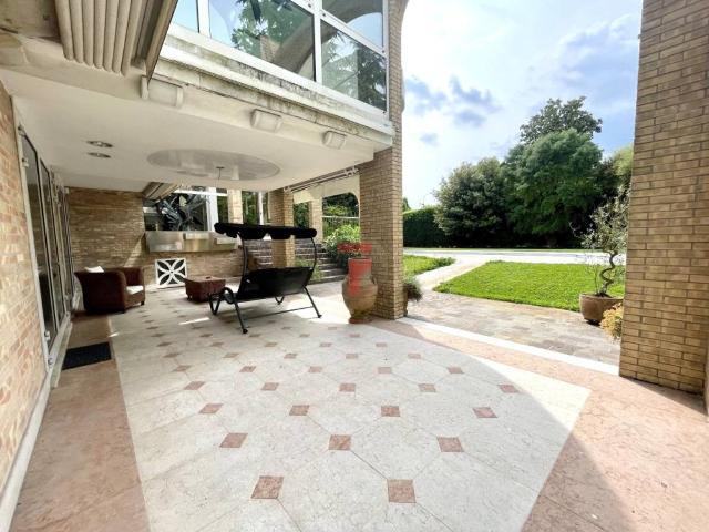 Villa Indipendente in vendita a Camin, Padova