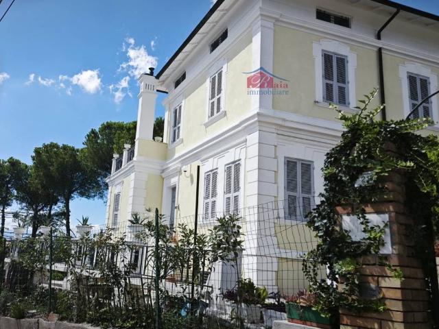 Villa Indipendente in vendita a Paduli, Campania