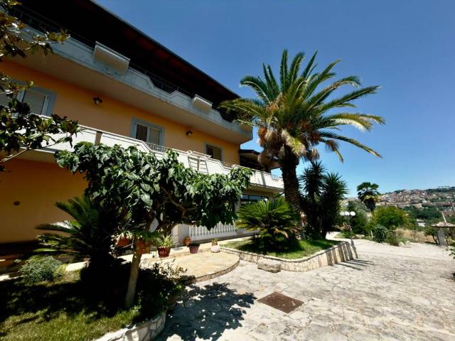 Villa Indipendente in vendita a Paduli