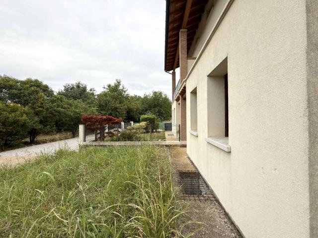 Villa Indipendente in vendita a Padernello, Paese