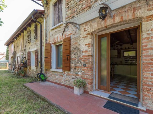 Villa Indipendente in vendita a Sovernigo, Paese