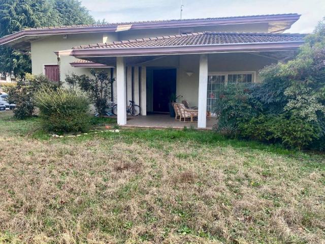 Villa Indipendente in vendita a Trevignano, Veneto