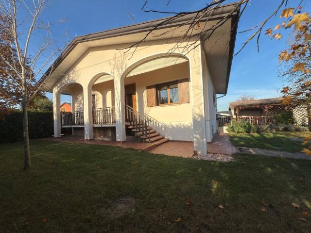 Villa Indipendente in vendita a Paese, Veneto