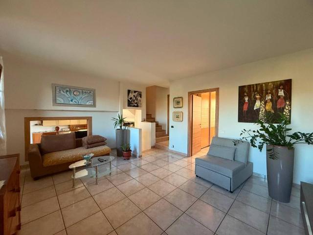 Villa Indipendente in vendita a Pagazzano, Lombardia