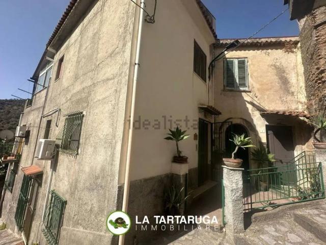 Villa Indipendente in vendita a Pagliara, Sicilia