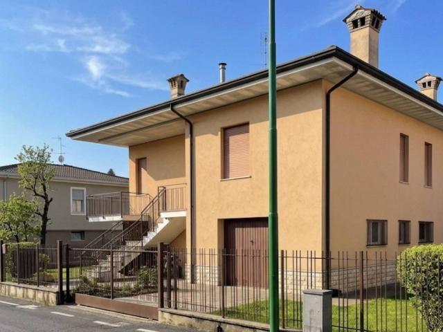 Villa Indipendente in vendita a Comunità montana della Valle Sabbia, Paitone