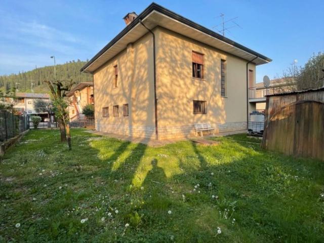 Villa Indipendente in vendita a Comunità montana della Valle Sabbia, Paitone