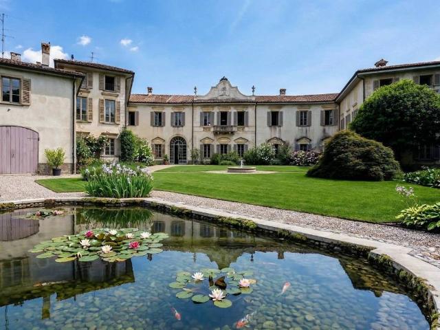 Villa Indipendente in vendita a Paladina, Lombardia