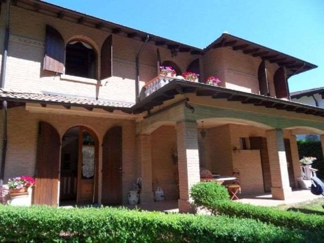 Villa Indipendente in vendita a Unione dei comuni del Distretto Ceramico, Palagano