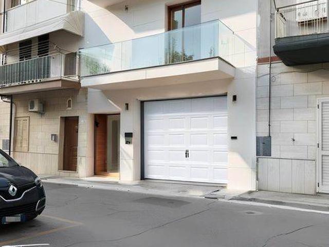 Villa Indipendente in vendita a Palagiano, Taranto